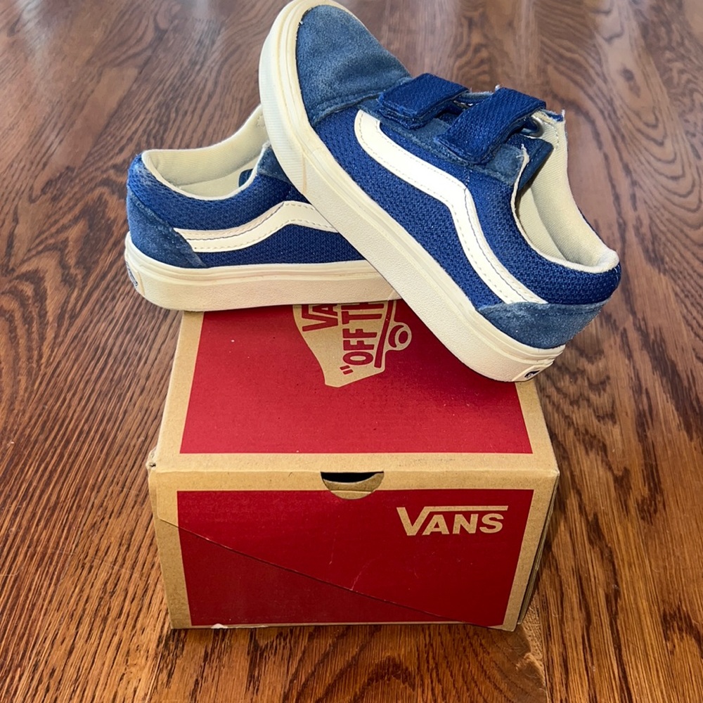 Vans - toddler boy size 11. In royal blue and white